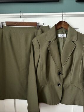 Le Suit Olive Green Tailored Blazer & Skirt Set